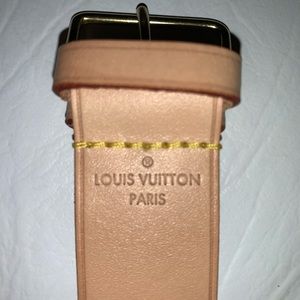 Louis Vuitton Purse accessory